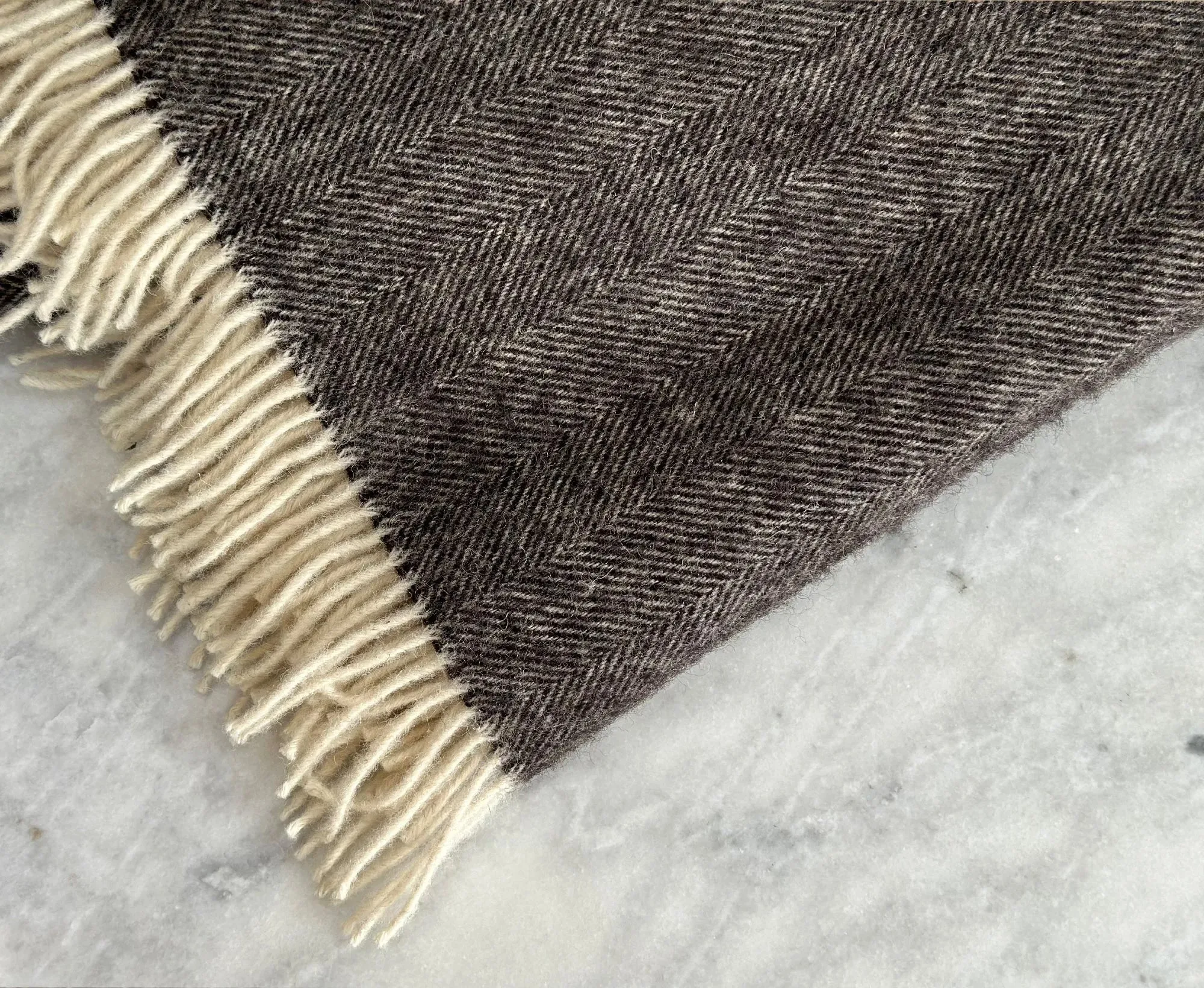 100% Zwartbles Lambswool Herringbone Throw Natural Brown XL