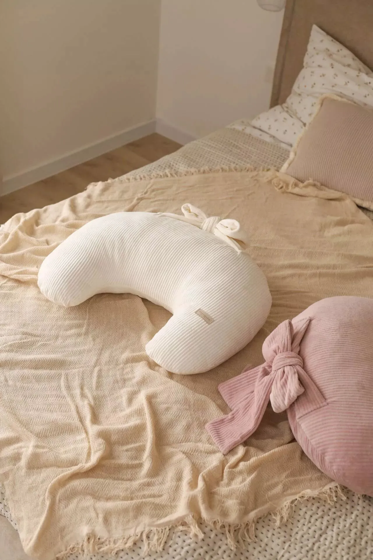 Corduroy Velvet Nursing Pillow - Cream