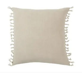 Janet 20" x 20" Pillow