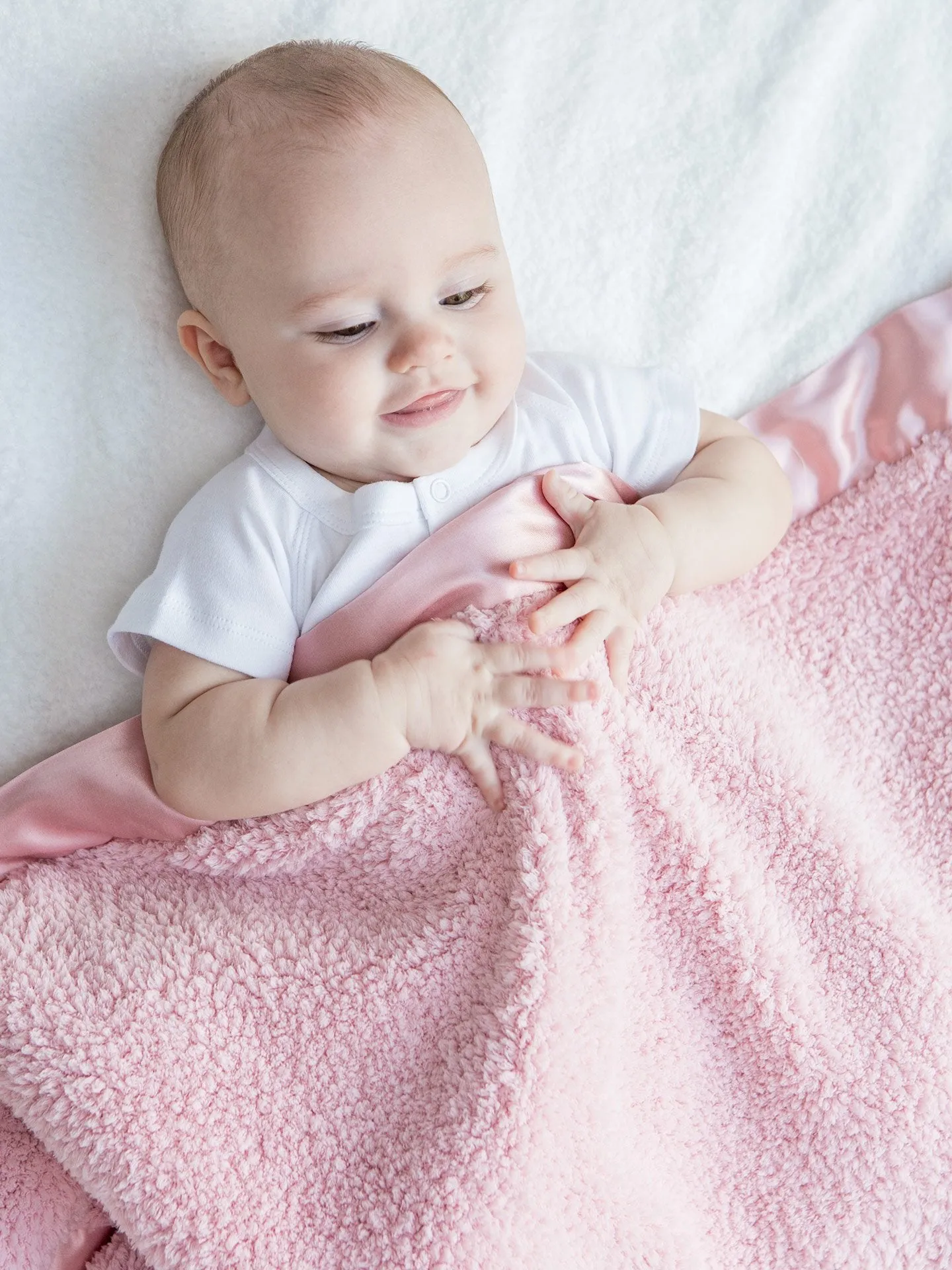 Little Giraffe Chenille Baby Blanket